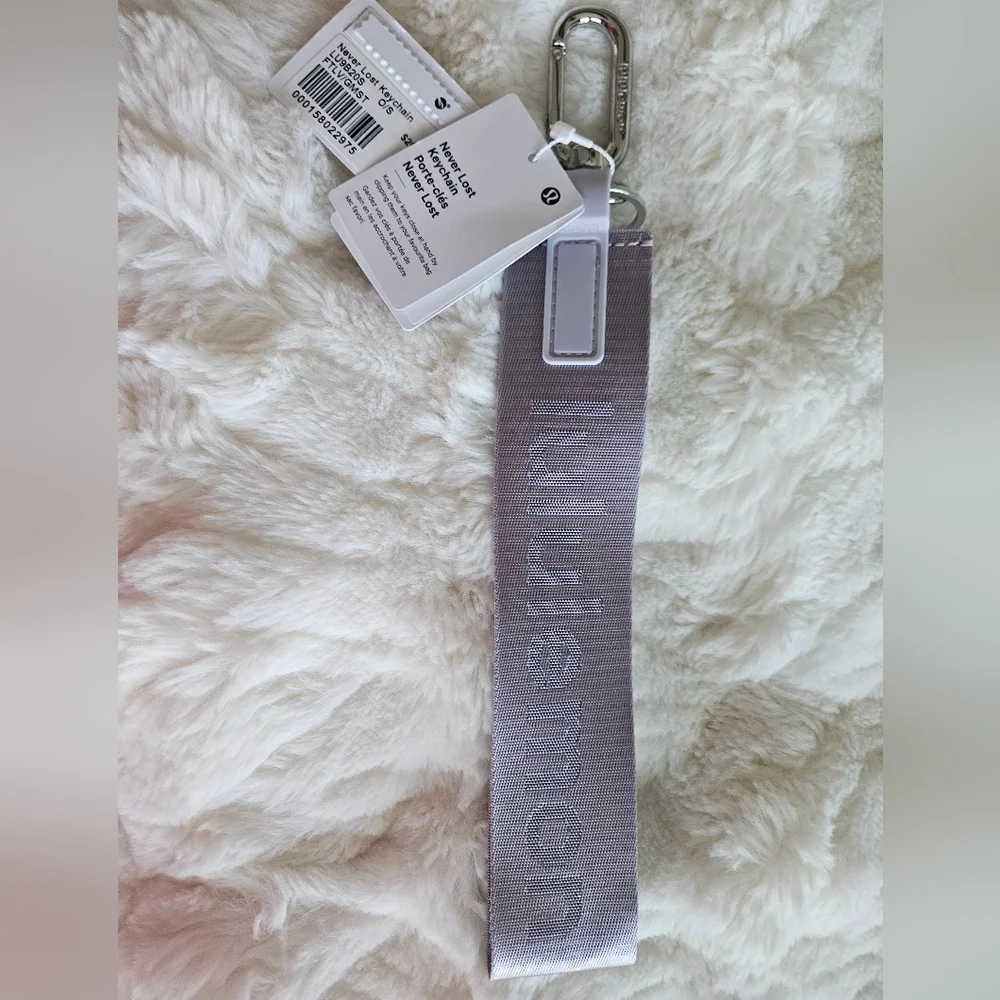 NWT Never Lost Keychain Faint Lavender/Grape Mist